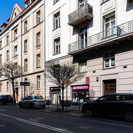 公寓 Slaska Urban Retreat By Bookinghost